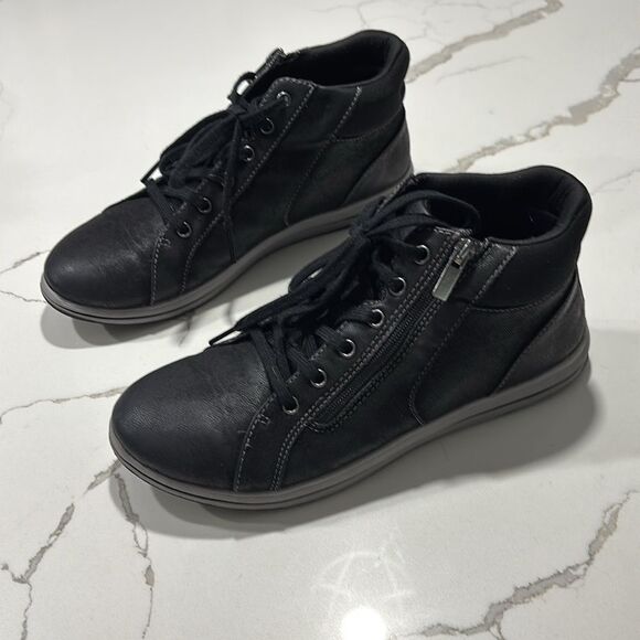 Clarks | Women's Breeze Glide Lace-Up Zip Cloudsteppers Sneakers Black Size 8.5 - Picture 2 of 14